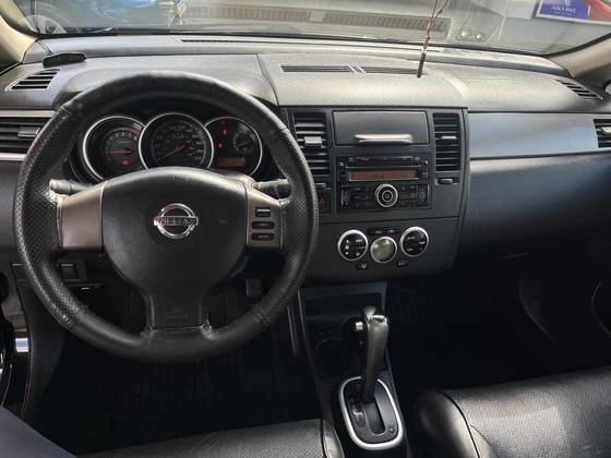 NISSAN TIIDA 1.8 SL 16V FLEX 4P AUTOMÁTICO